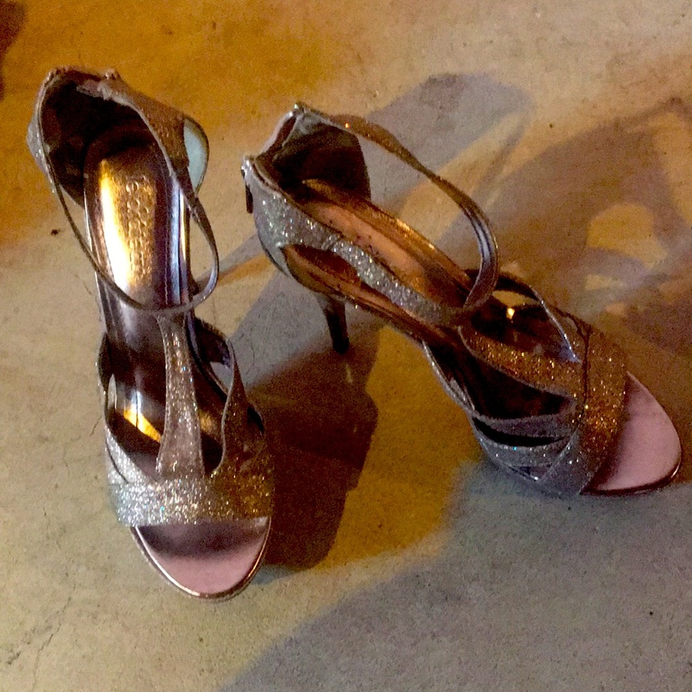 Need a pair of nice heels.